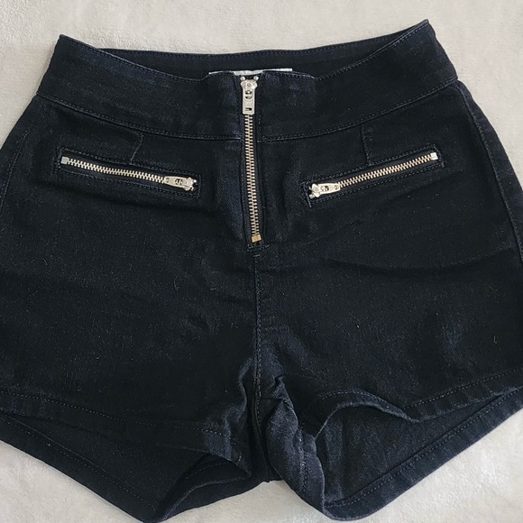 Guess Black High Waist Zippered Shorts - Picture 7 of 9